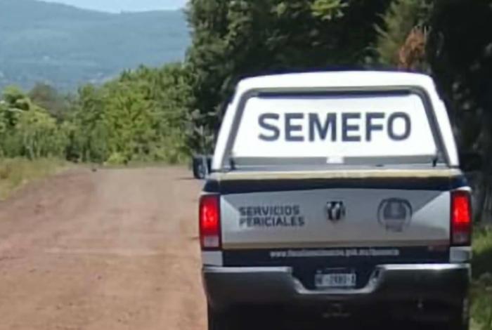 Hallan a hombre sin vida en predio a la orilla del camino a Cuanajillo, Morelia; tenía entre 30 y 35 años