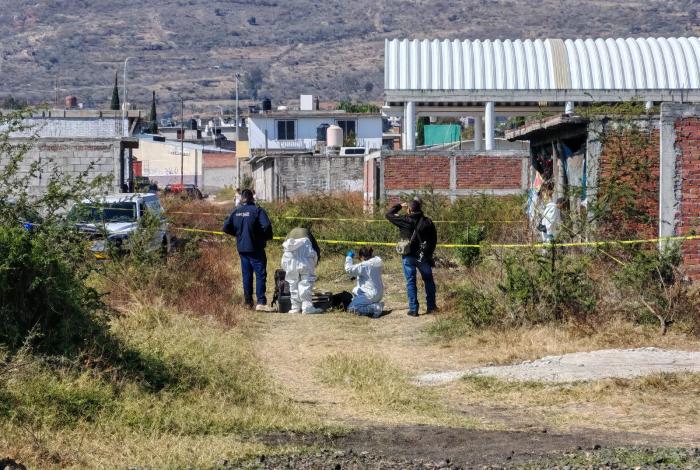 Hallan a joven asesinado dentro de domicilio en obra negra al norte de Morelia