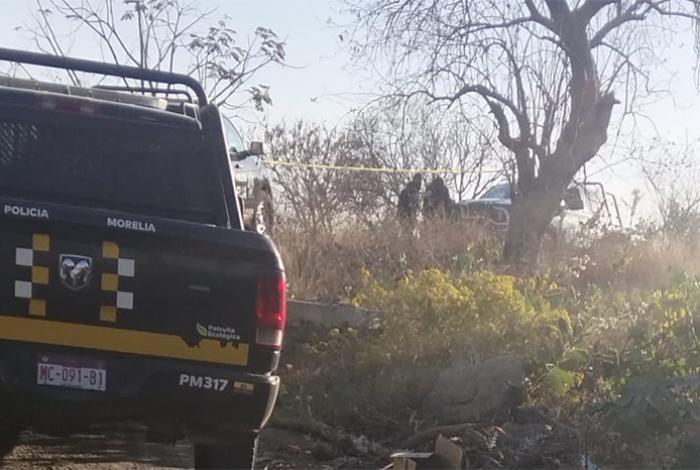 Hallan a joven sin vida en un lote baldío de Villas del Pedregal, en Morelia