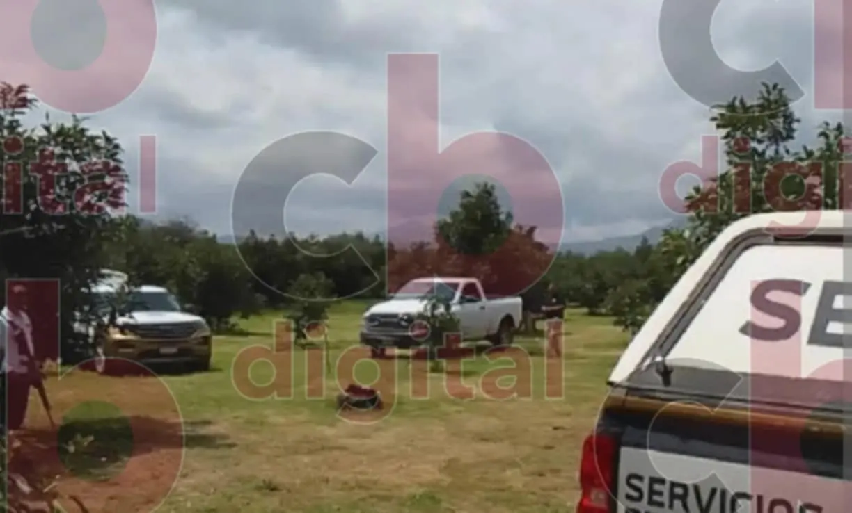 Hallan cadáveres de dos hombres en fosas clandestinas