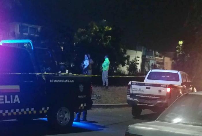Hallan muerto a hombre en situación de calle en la colonia moreliana Las Flores