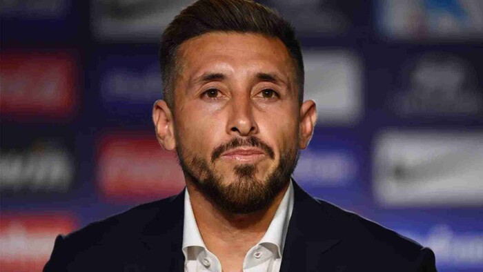 Héctor Herrera pide disculpas tras ser expulsado por escupir al árbitro