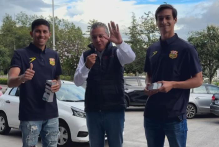 Higuera entrega 3 mil boletos gratis; si gana Atlético Morelia, Luis Navarro invita a cenar a todo el equipo