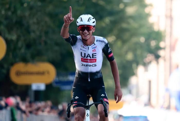 ¡Histórico: Isaac del Toro, en top 3 de ranking mundial de ciclismo!