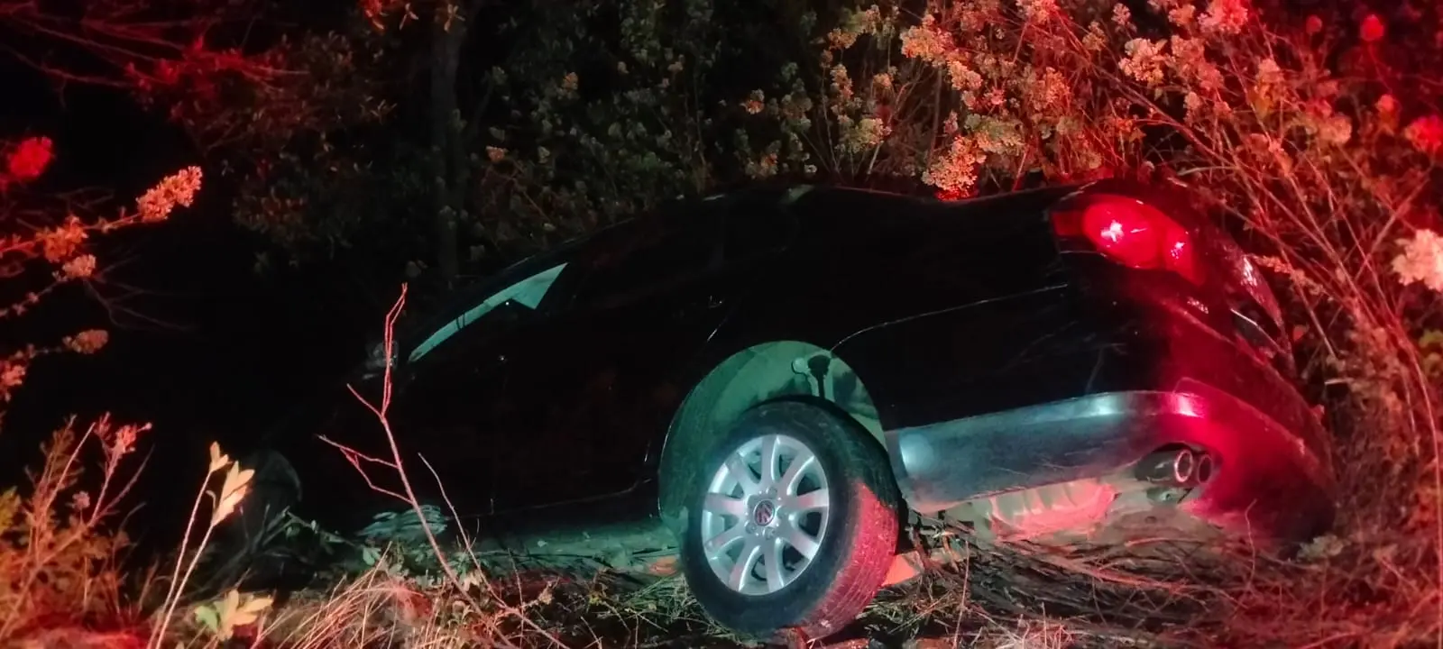 Hombre muere al volcar su vehículo en la carretera Chilchota – Huecato