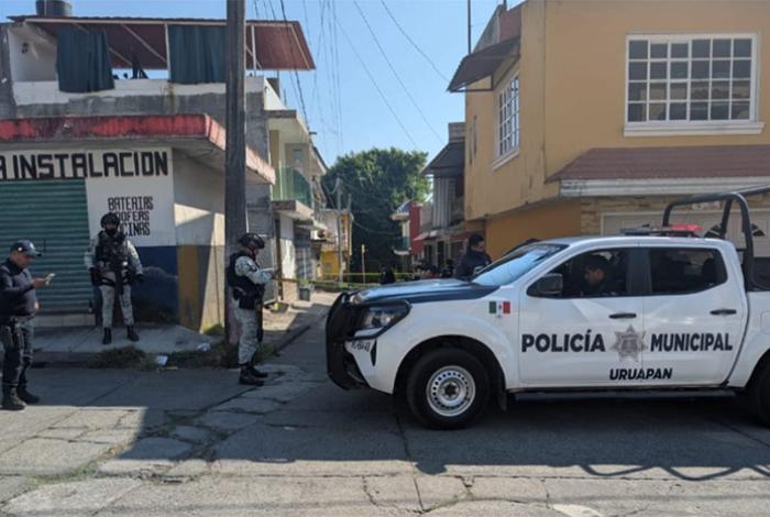 Hombre muere en hospital, tras ser baleado en la colonia Popular Campestre, de Uruapan
