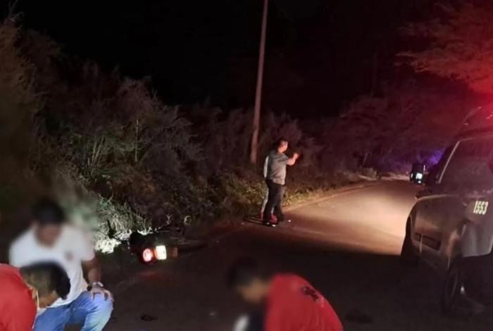 Hombre pierde la vida al chocar contra un paredón en Nocupétaro