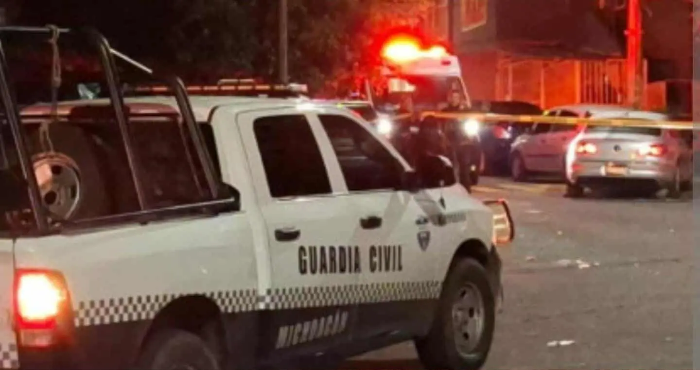 Hombres balean casa en Uruapan