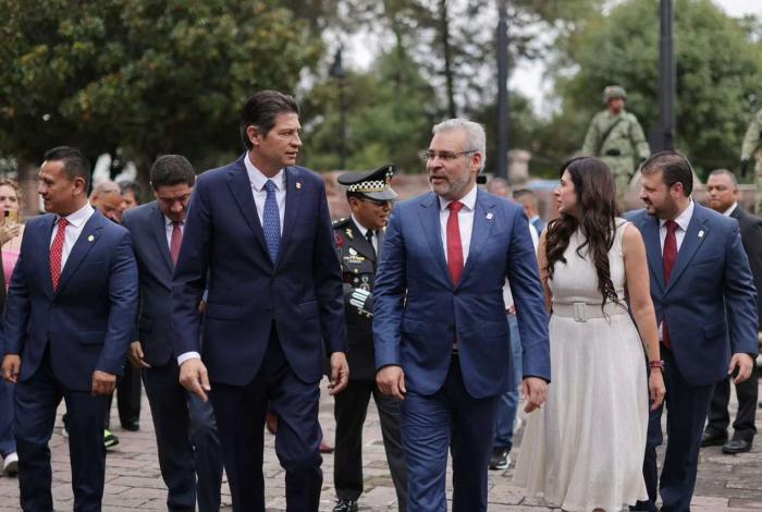 Honra Bedolla legado de José María Morelos a 260 años de su nacimiento