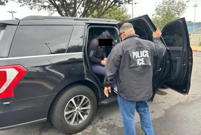 ICE detiene a 12 personas en redada de inmigración en Minneapolis