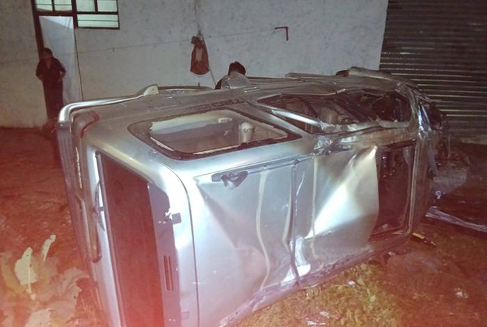 Identifican al matrimonio y su bebé fallecidos tras volcadura vehicular en Zitácuaro