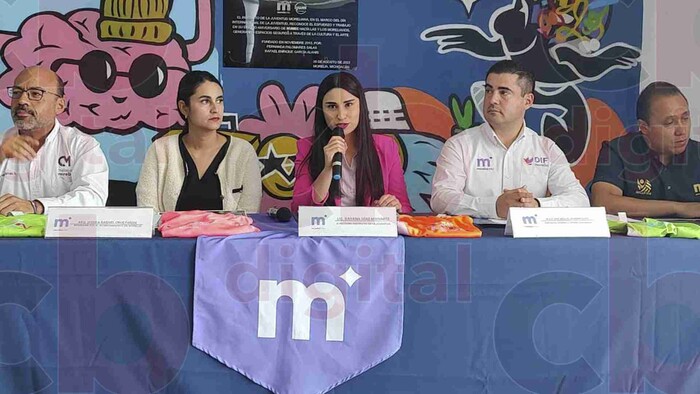 IJUM conmemora a jóvenes con carrera atlética neón