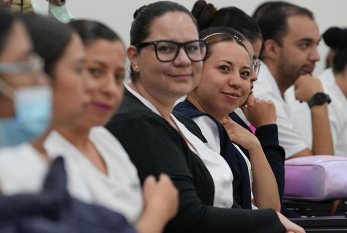 IMSS Bienestar refuerza atención en Michoacán con 244 nuevos profesionales de la salud