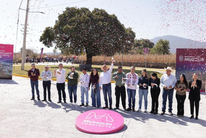 Inaugura Bedolla conexión Villas del Pedregal-San Nicolás Obispo