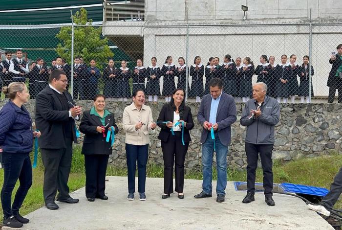 Inaugura diputada Tere Herrera obra en Secundaria Roberto López Maya