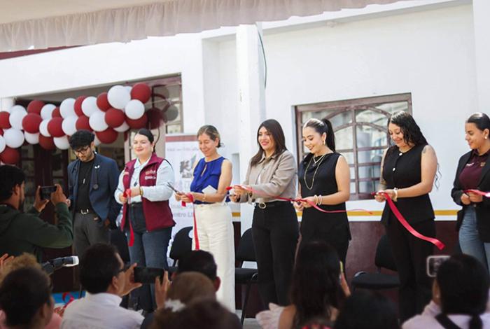 Inaugura Yohana Mendoza Casa de las Mujeres en Ario