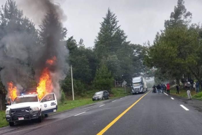 Incendian comuneros patrulla de Guardia Civil