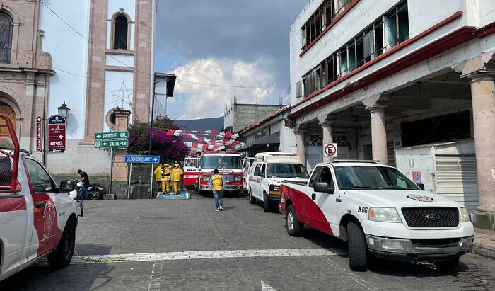 Incendio afecta a 66 locales en mercado Tariácuri de Uruapan