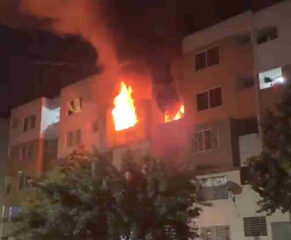 Incendio en departamento de Villas del Pedregal consumió pertenencias en su totalidad