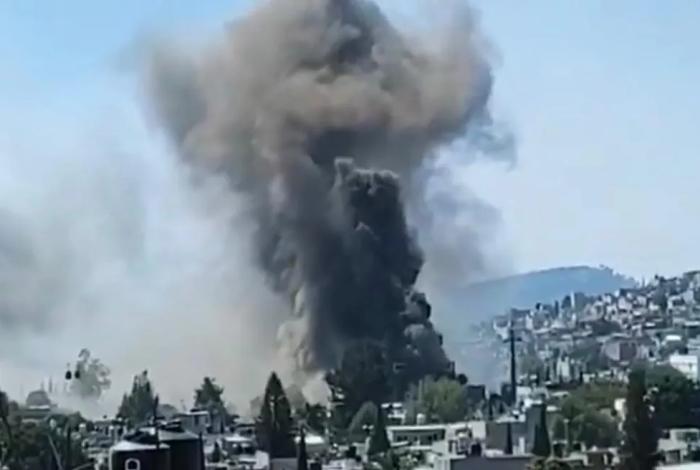 Incendio en fábrica de colchones en Ecatepec provoca evacuación