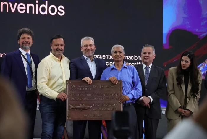 Indicación Geográfica protege origen del pez blanco de Pátzcuaro y pesca ancestral