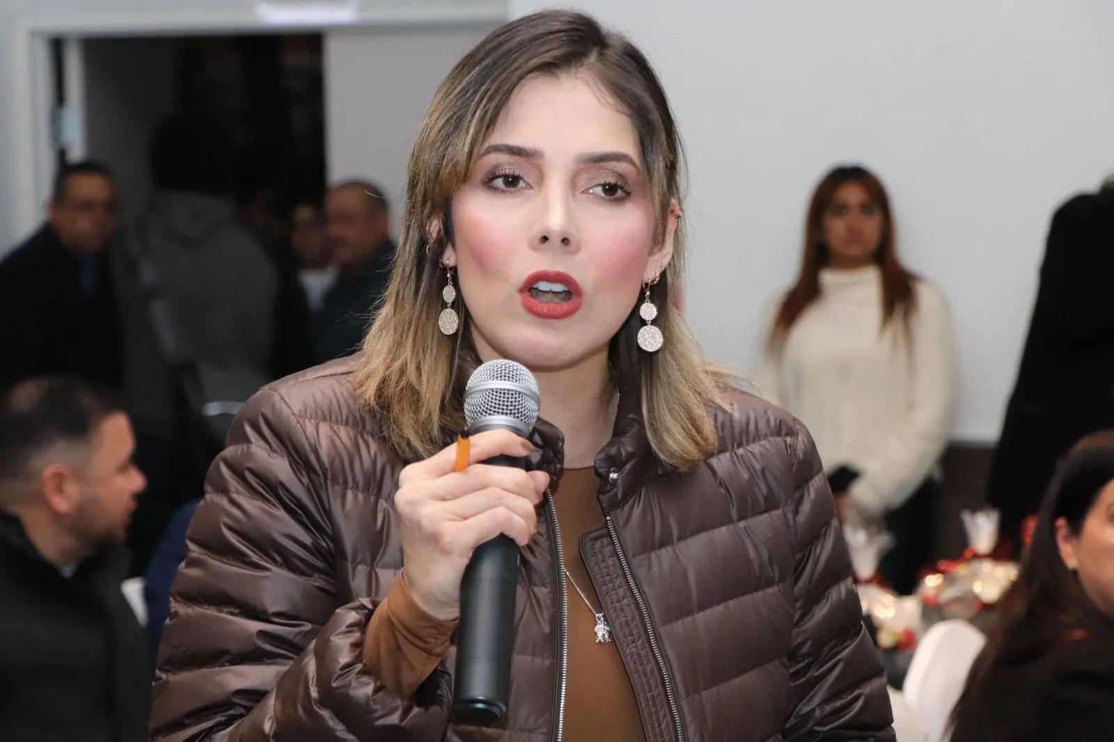 Indispensable crear salas de lactancia en espacios públicos, asegura Brissa Arroyo