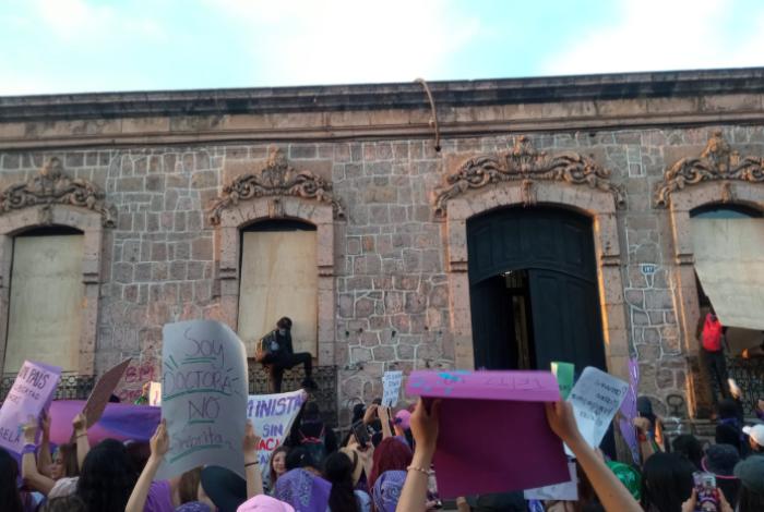 Informe destaca a México entre los países iberoamericanos con política exterior feminista