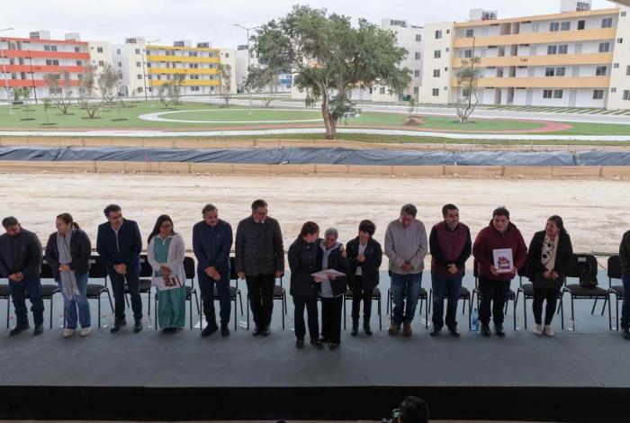 Infovanit entrega viviendas del bienestar en Reynosa