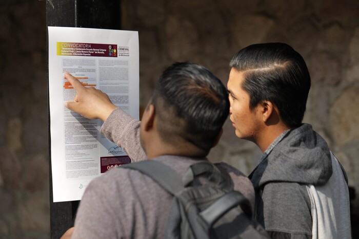 Inicia entrega de fichas para Escuelas Normales de Michoacán