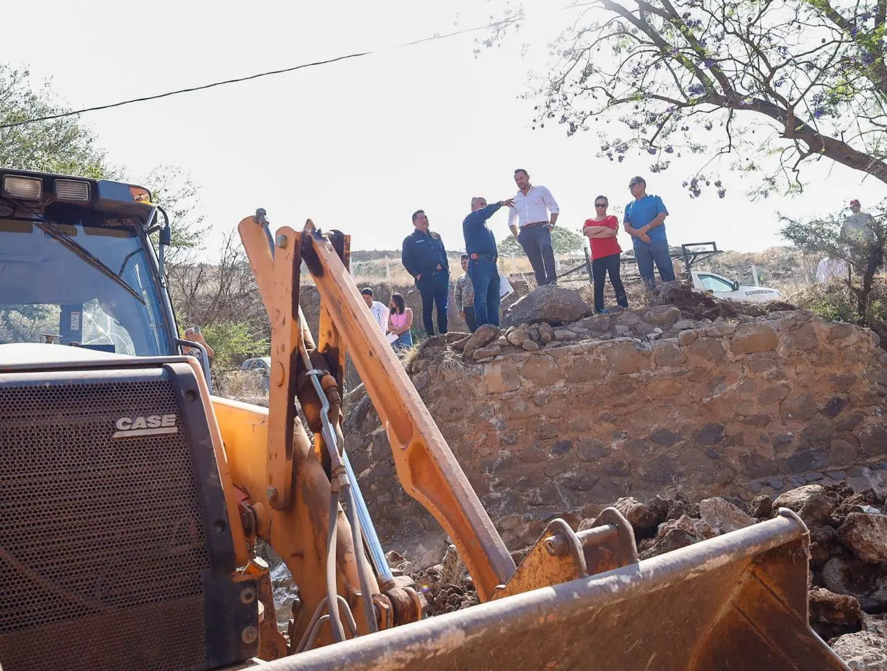 Inicia la construcción del puente en la comunidad de Los Tres Ríos de Jiquilpan