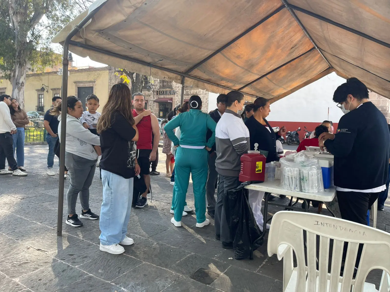 Instalan 12 módulos de vacunación en diferentes puntos de Morelia