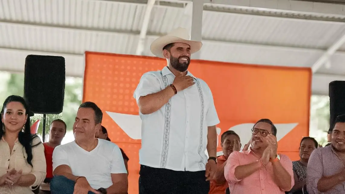Instalan la primera Comisión Operativa Municipal en Apatzingán, Víctor Manríquez toma protesta a Leury Ochoa