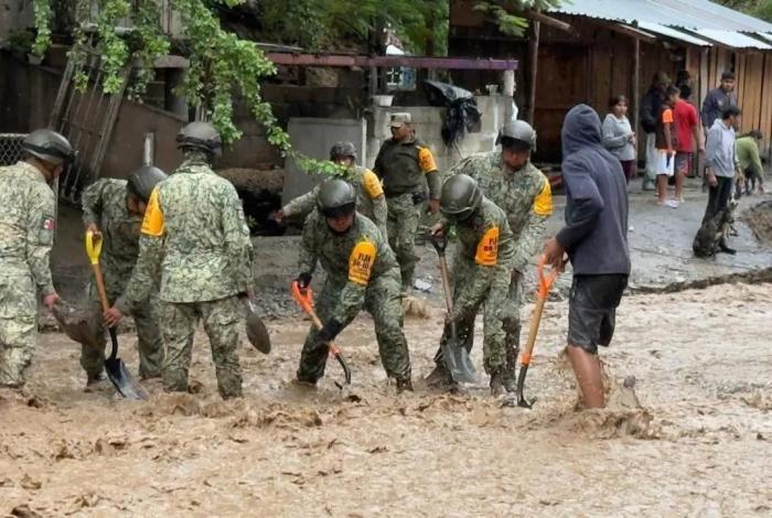 Inundaciones por fuertes lluvias dejan al menos 26 muertos en varios estados