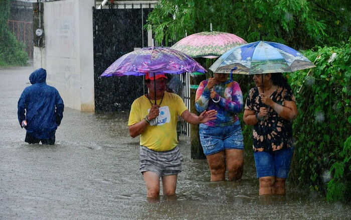 Inundaciones y deslaves acechan a México por Once-E