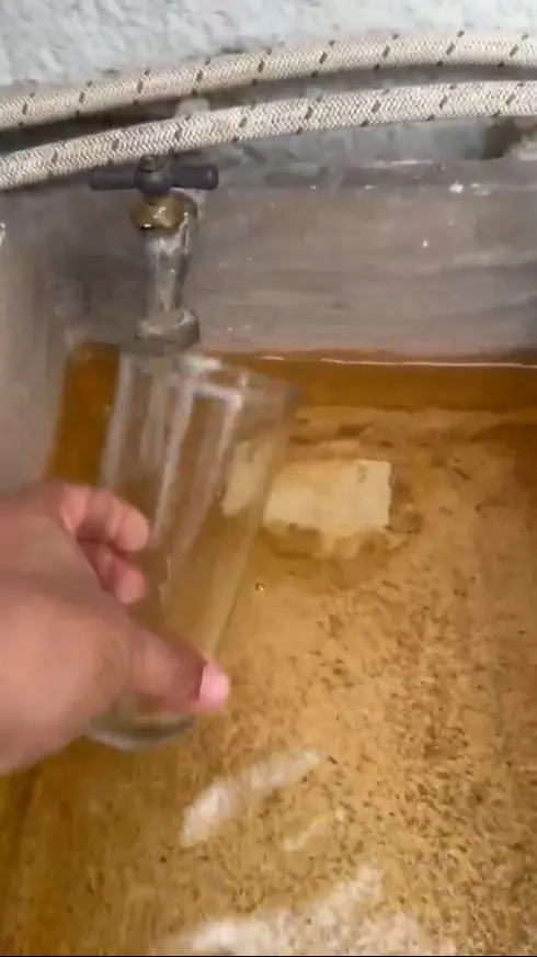 Investigará laboratorio el agua contaminada en Prados Verdes, OOAPAS