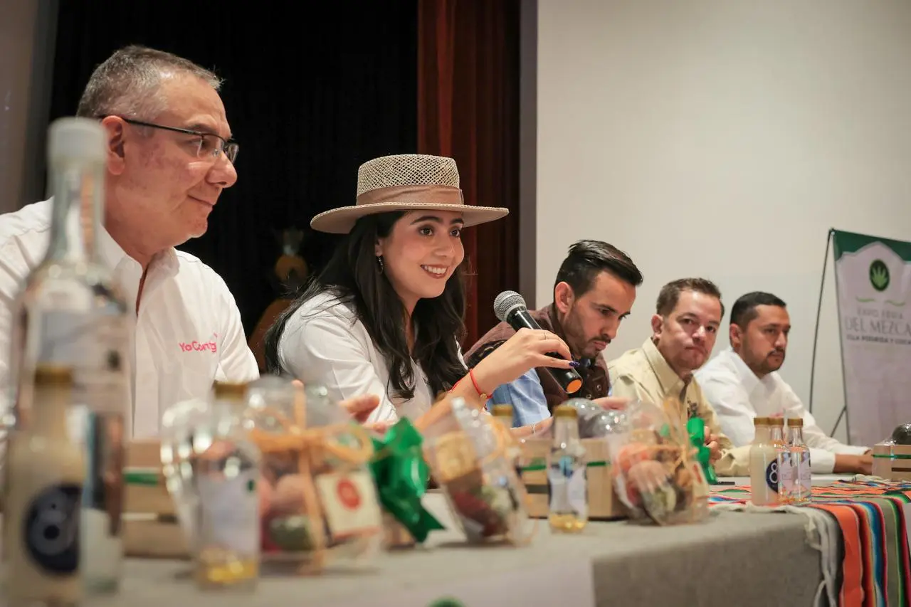 INVITA YOHANA MENDOZA A LA EXPO FERIA DEL MEZCAL, OLLA PODRIDA Y COCADA ARIO 2025
