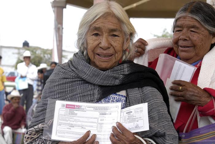 Irán a los programas sociales 10 de cada 100 pesos del gasto público para 2026