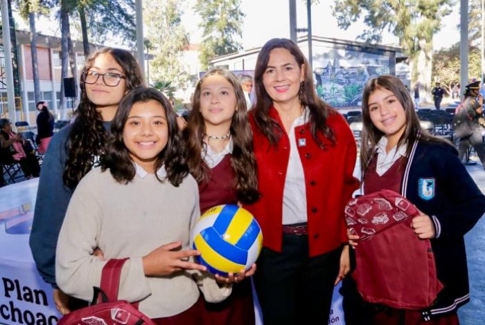 Jalo a estudiar llega a más de 32 mil alumnos de Morelia y Álvaro Obregón: Gabriela Molina