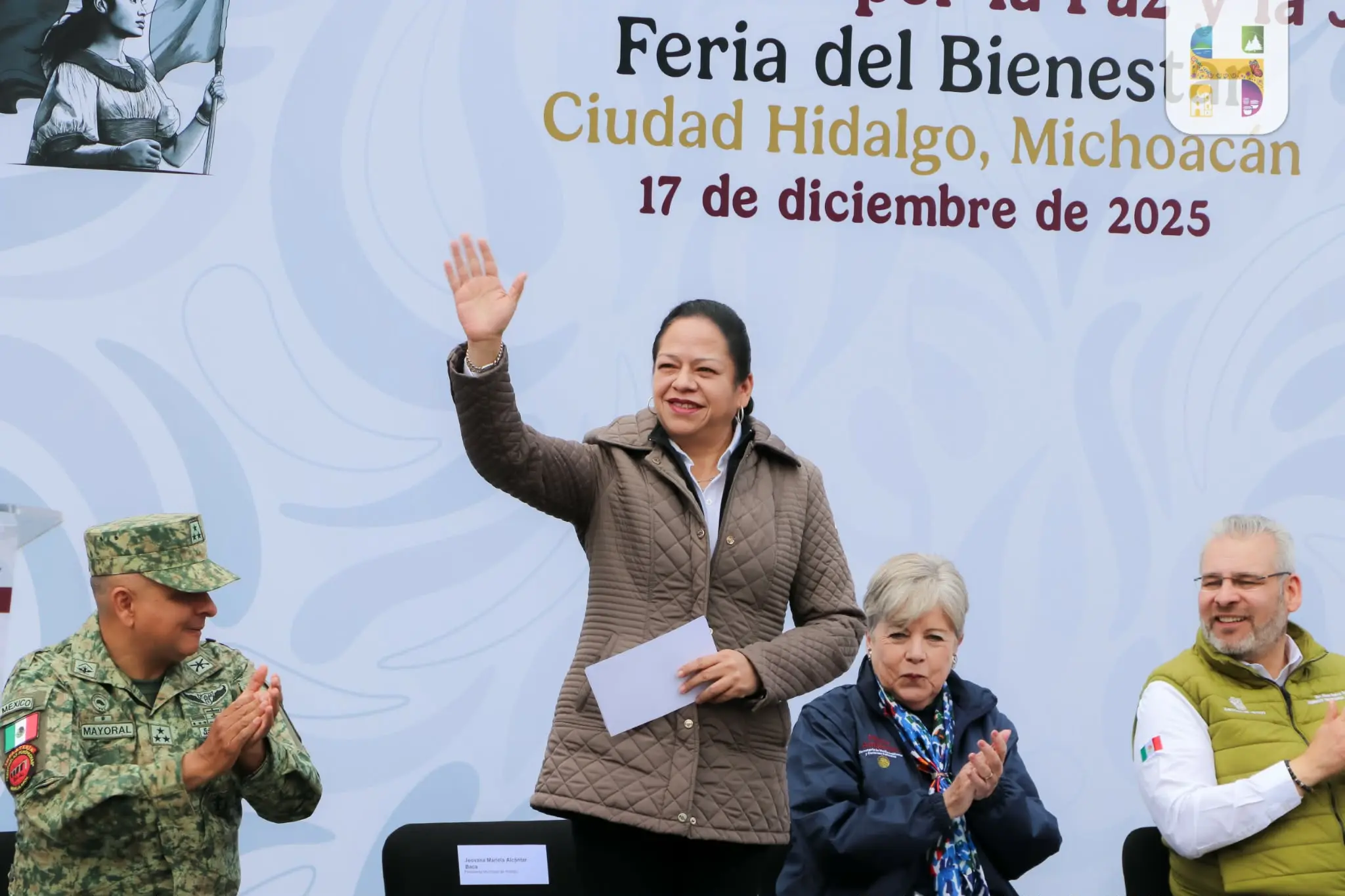 Jeovana Alcántar, acompañada del Gobernador Alfredo Ramírez Bedolla y Funcionarios Federales, asistió a la inauguración de la Feria del Bienestar