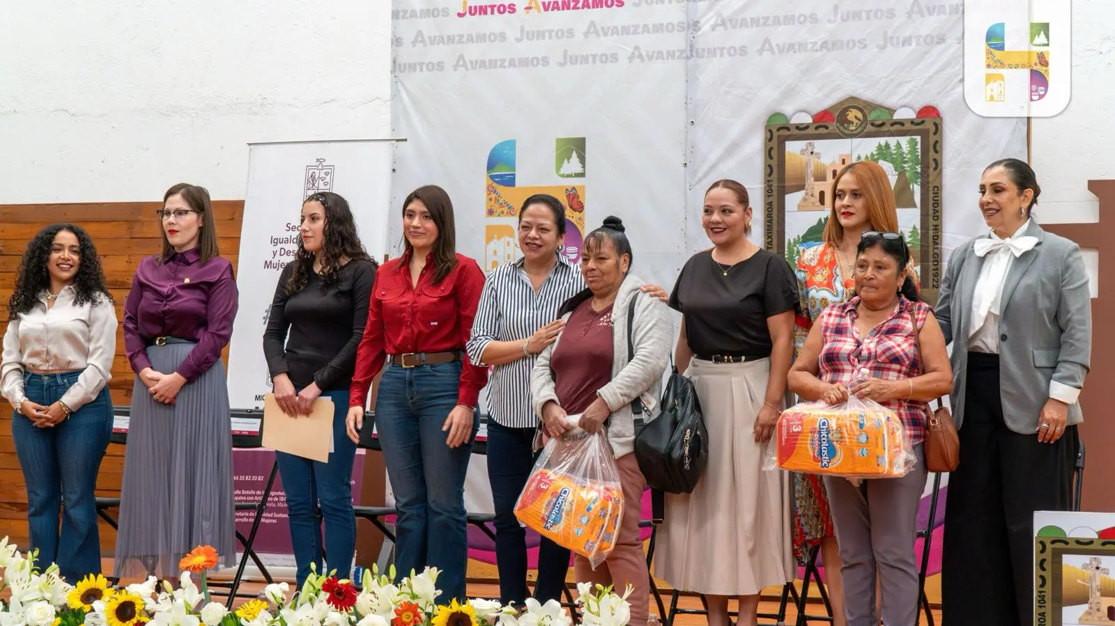 Jeovana Alcántar y Gobierno de Michoacán benefician a 131 madres con kits de pañales en Hidalgo