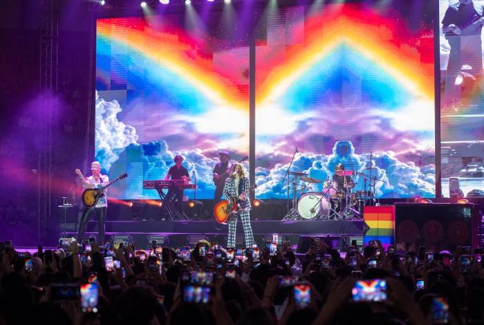 Jesse & Joy llenan de música y emoción el Palacio del Arte