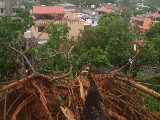 John escala a categoría 2; este martes alcanzará nivel 3, alerta Conagua