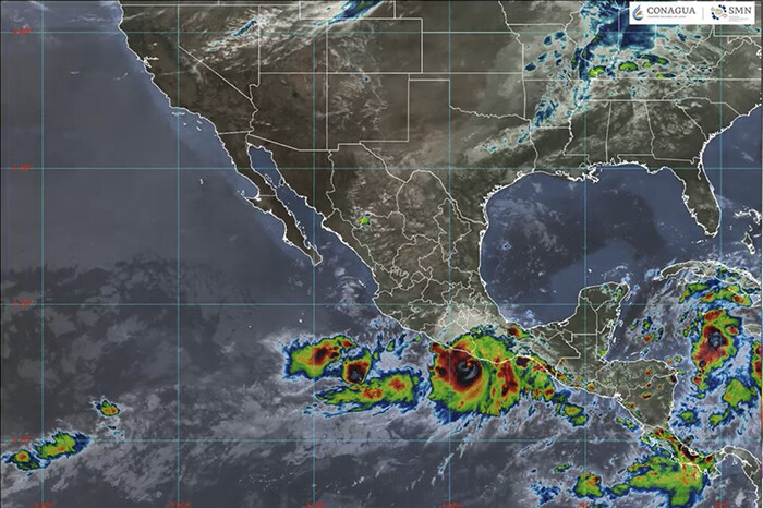 John se intensifica a huracán categoría 2 y anticipa su impacto en Oaxaca y Guerrero