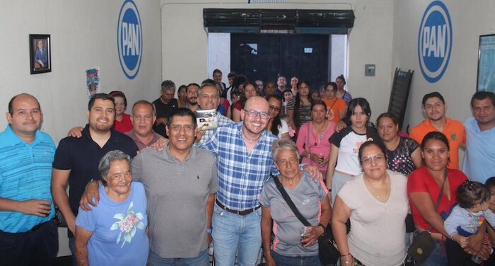 José Manuel Hinojosa visita a panistas de Zinapécuaro