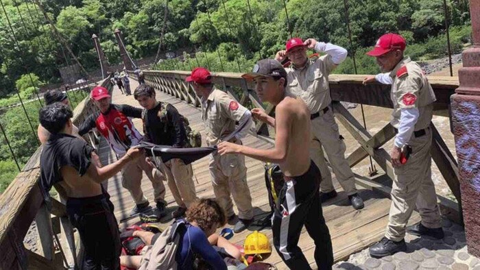 Joven cae de puente de la barranca de Huentitán al intentar tomarse una selfie