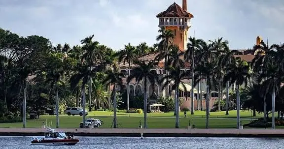 Joven de 21 años muere tras intento de ingreso armado a la residencia de Trump en Florida