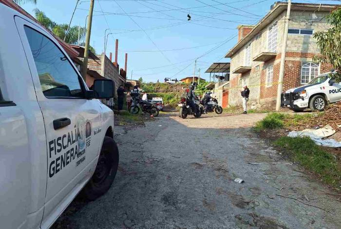 Joven muere a bordo de una ambulancia tras ser baleado, en la colonia San Juan Evangelista