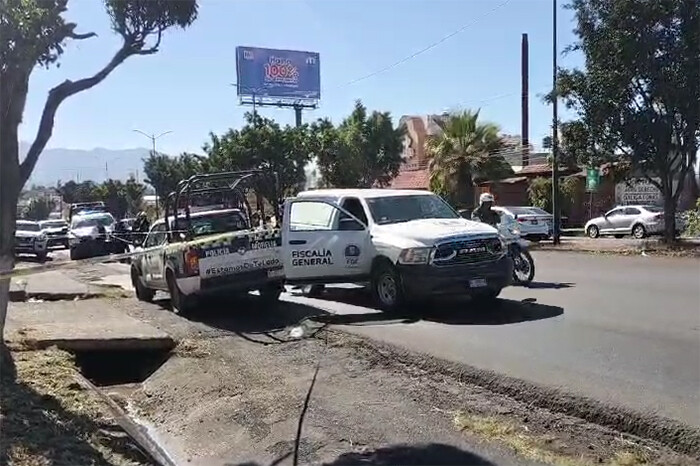 Joven muere al electrocutarse y caer de un segundo piso, en Morelia