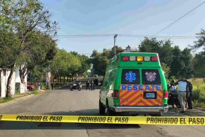 Joven peatón es asesinado a balazos en Villas de la Loma, Morelia