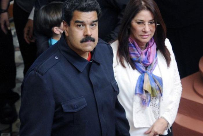 Jóvenes chavistas marchan en Venezuela para pedir la liberación de Maduro y Cilia Flores
